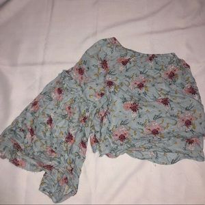American Eagle Cropped Off-The-Shoulder Floral Top